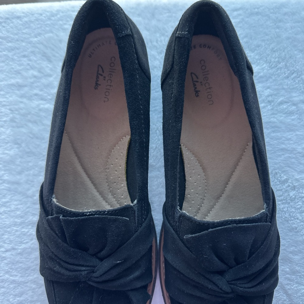 Clarks Black Velvet Loafers - Picture 3 of 7